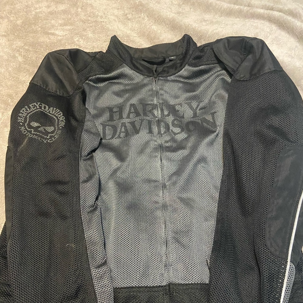 Never worn but tags off black extra large Harley-Davidson Jacket